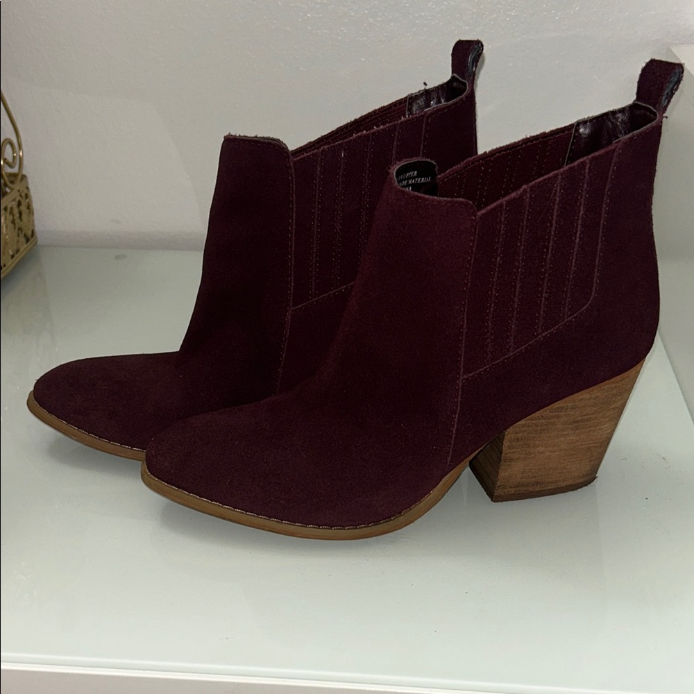 Crown Vintage Maroon Ankle Booties